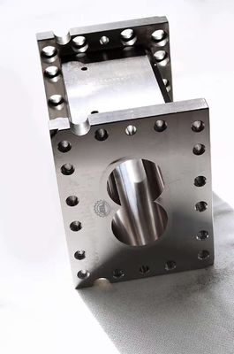 গুণ  200mm To 400mm Extrusion Screw Barrel Extruder Barrel For Co Rotating কারখানা