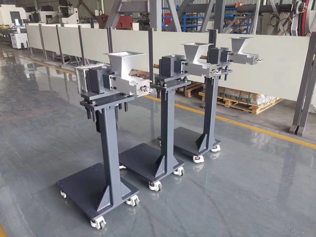 প্লাস্টিক এক্সট্রুডার স্ক্রু মেশিন 58 মিমি টুইন স্ক্রু এক্সট্রুডার জন্য কম্পন ঘোরানো সাইড ফিডার