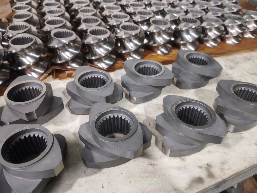 প্লাস্টিক এক্সট্রুশন লাইন স্ক্রু উপাদান 60mm-120 স্ক্রু দৈর্ঘ্য 100rpm-1200 টুইন স্ক্রু এক্সট্রুডার মেশিনের জন্য স্ক্রু গতি