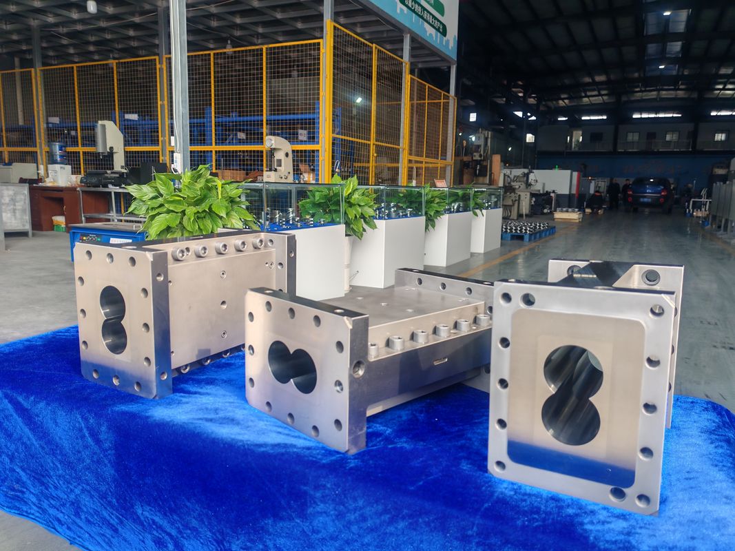 প্লাস্টিক এক্সট্রুশন লাইনে টুইন স্ক্রু এক্সট্রুডার মেশিনের জন্য কাস্টমাইজড CTE 75 ব্যারেল